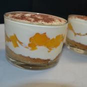 Tiramisú de melocotón