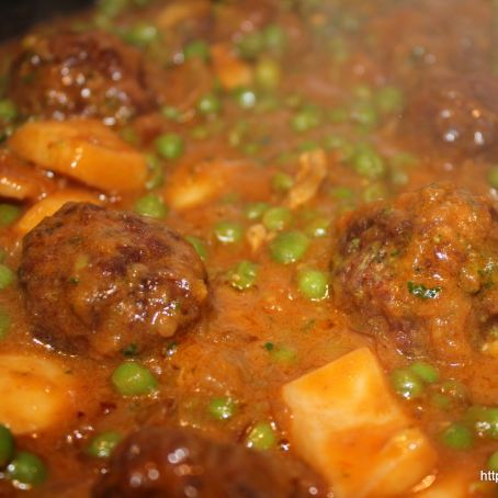 Mandonguilles amb pèsols