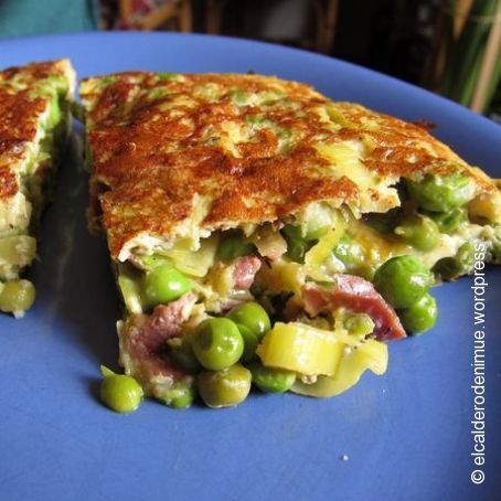 Tortilla de guisantes con jamón
