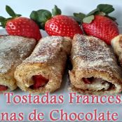 Tostadas francesas con chocolate y fresas