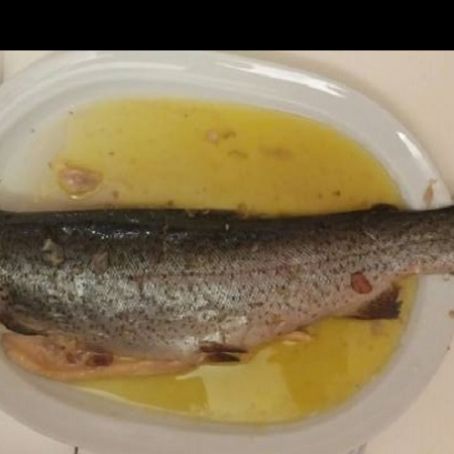 Truchas al horno con ajos