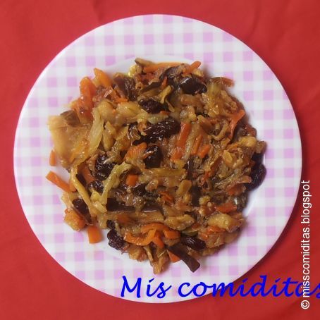 Verduras salteadas al curry con pasas y nueces