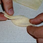 Lazos de hojaldre con chocolate - Paso 5