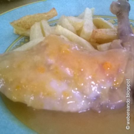 Conejo con vino blanco y almendra molida