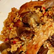 Arroz con conejo y alcachofas