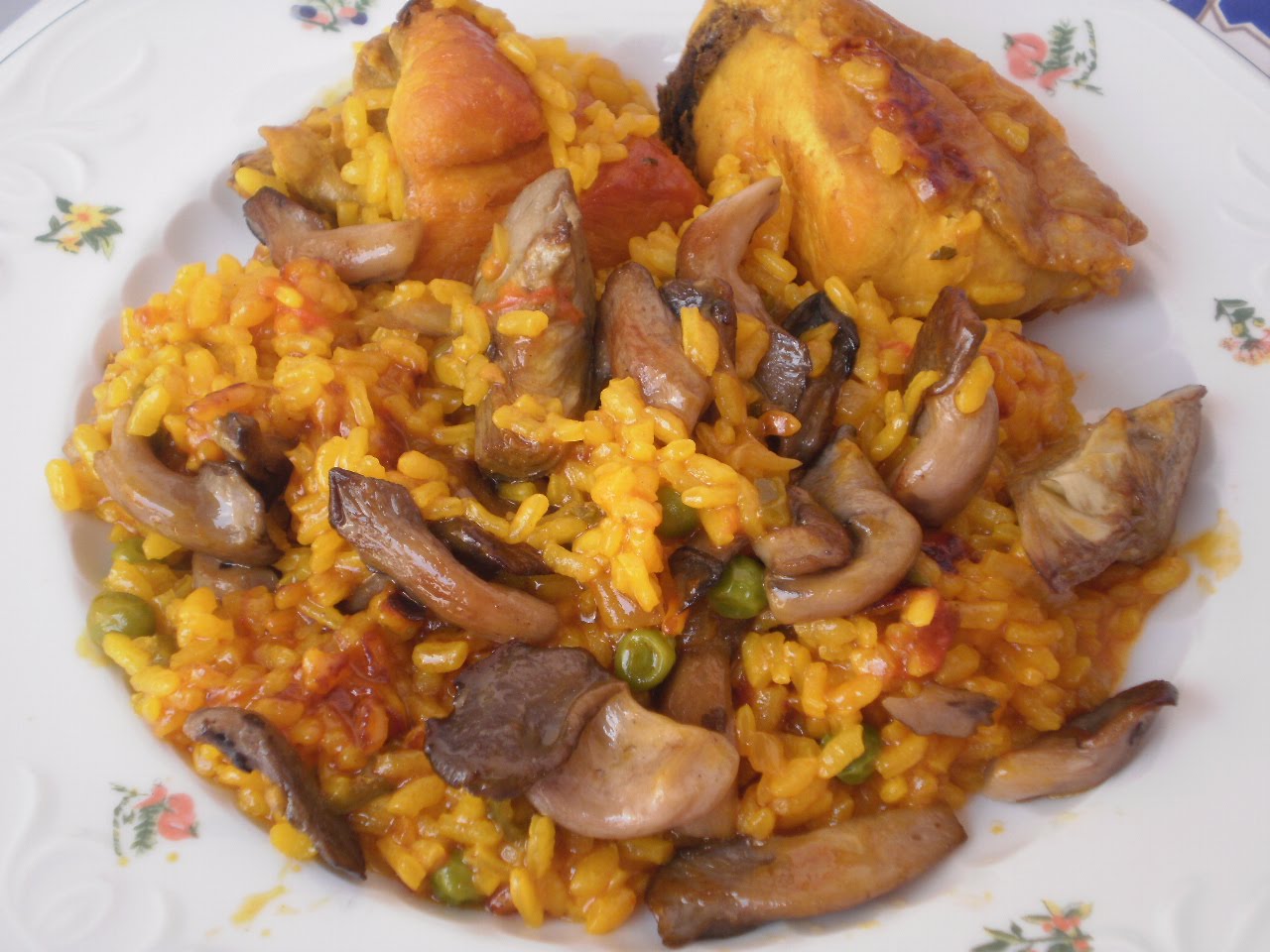 Ricas recetas de arroz con pollo español